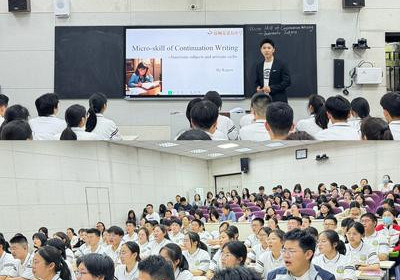 读后续写共研讨 郑州市第四教研共同体英语学科教研活动举行